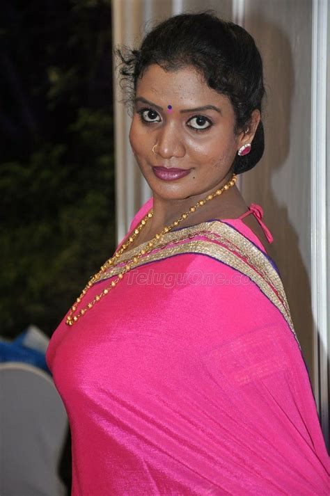 sexy aunty|Free Desi Aunty In Saree Hot Photos